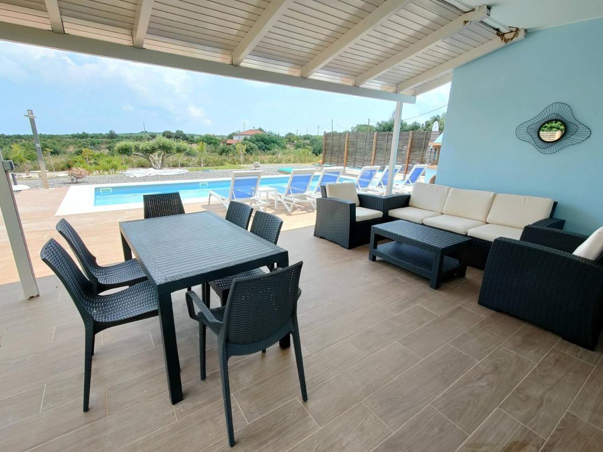 Iridia Resort Villas Foiniki Exterior photo