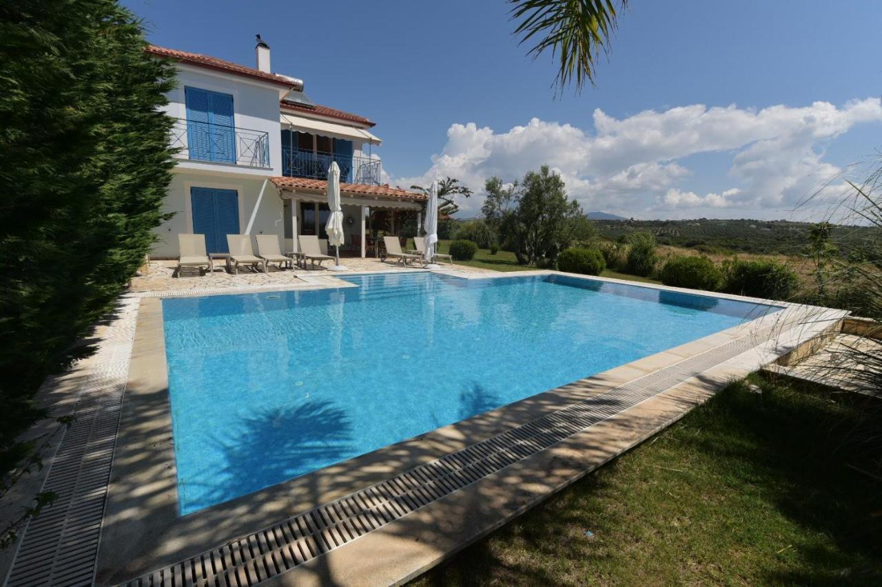 Iridia Resort Villas Foiniki Exterior photo